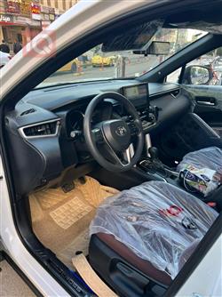 تۆیۆتا کۆرۆلا کرۆس